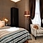 Tanes Hotel