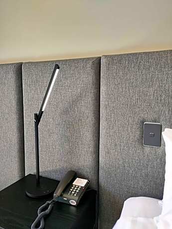 Deluxe Queen Studio