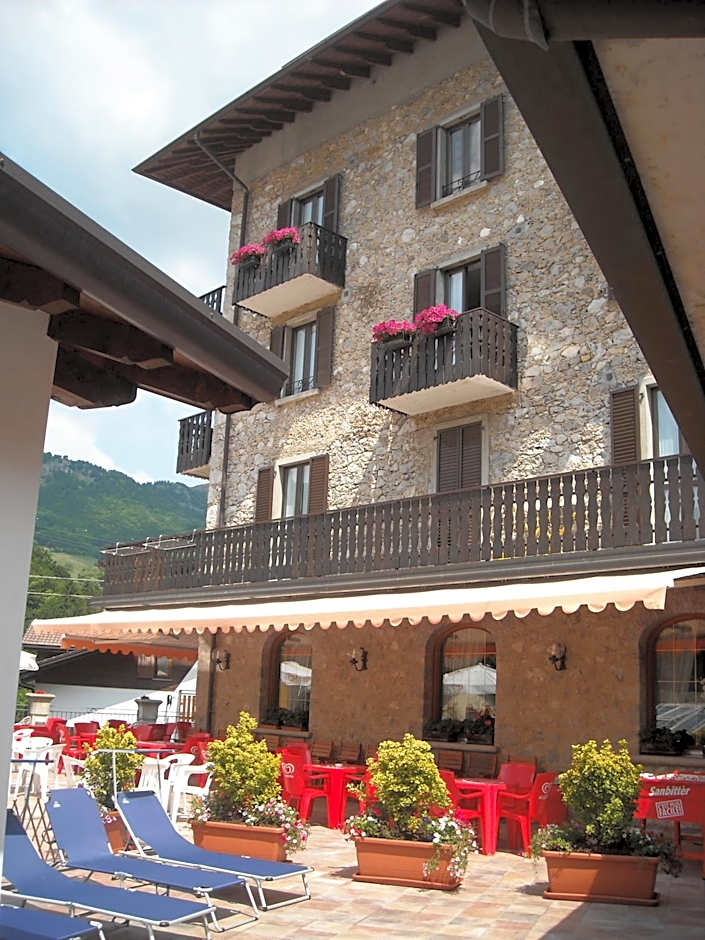 Hotel Carrara