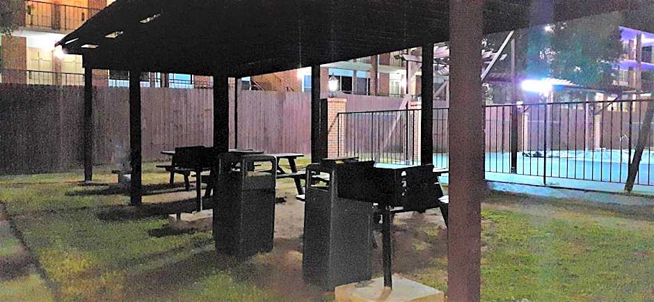 Americas Best Value Inn & Suites Phenix City