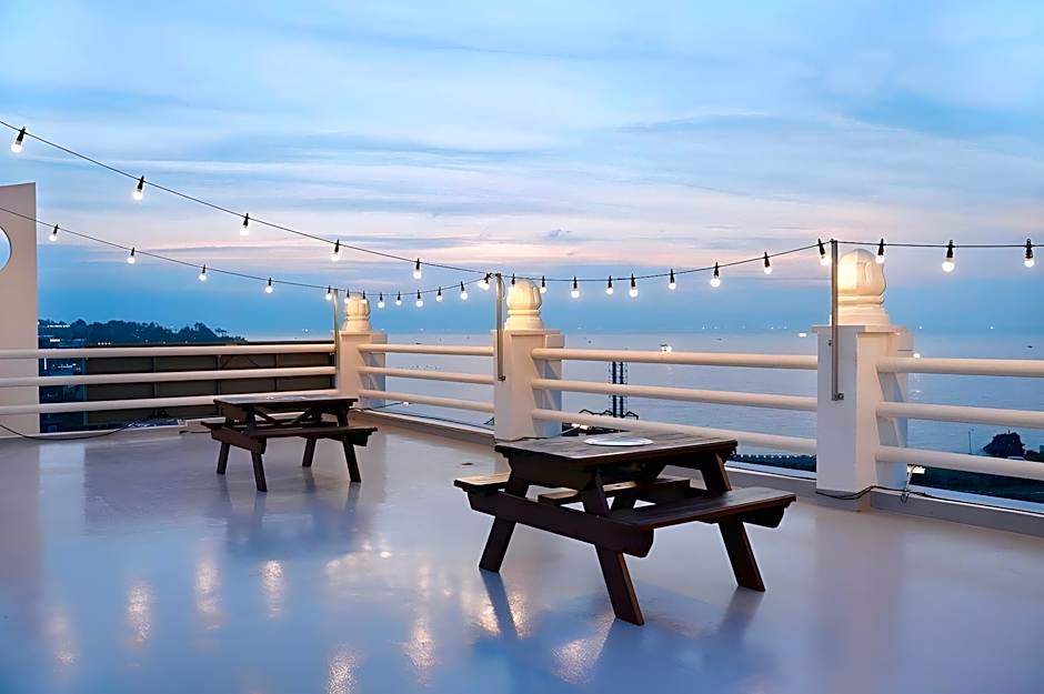 Cocoon Hotel