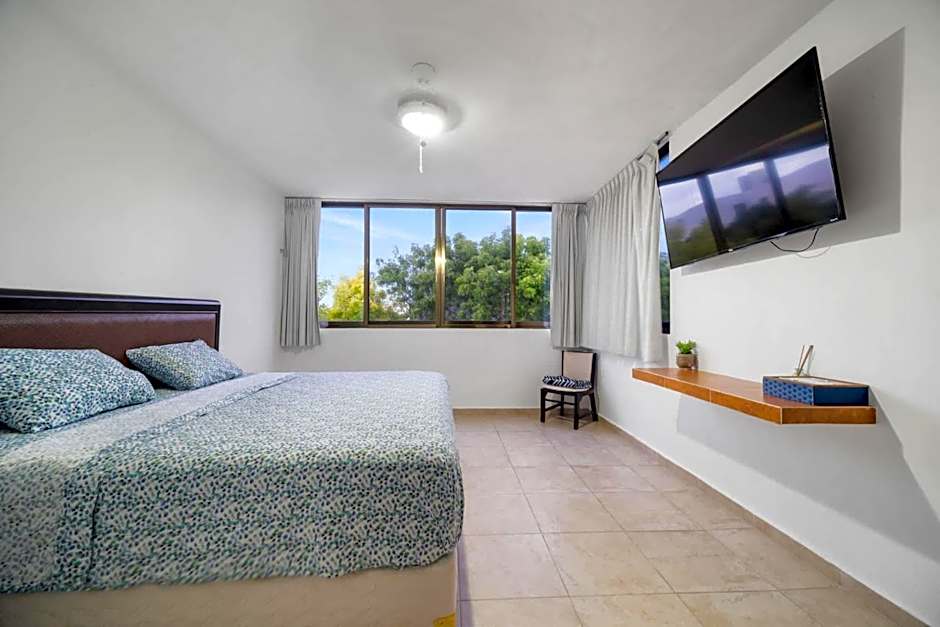 San Bruno TROPICAL Villa With POOL