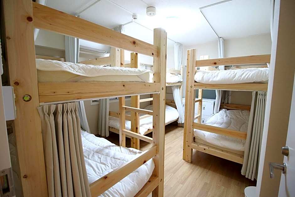 Glocal Nagoya Backpackers Hostel