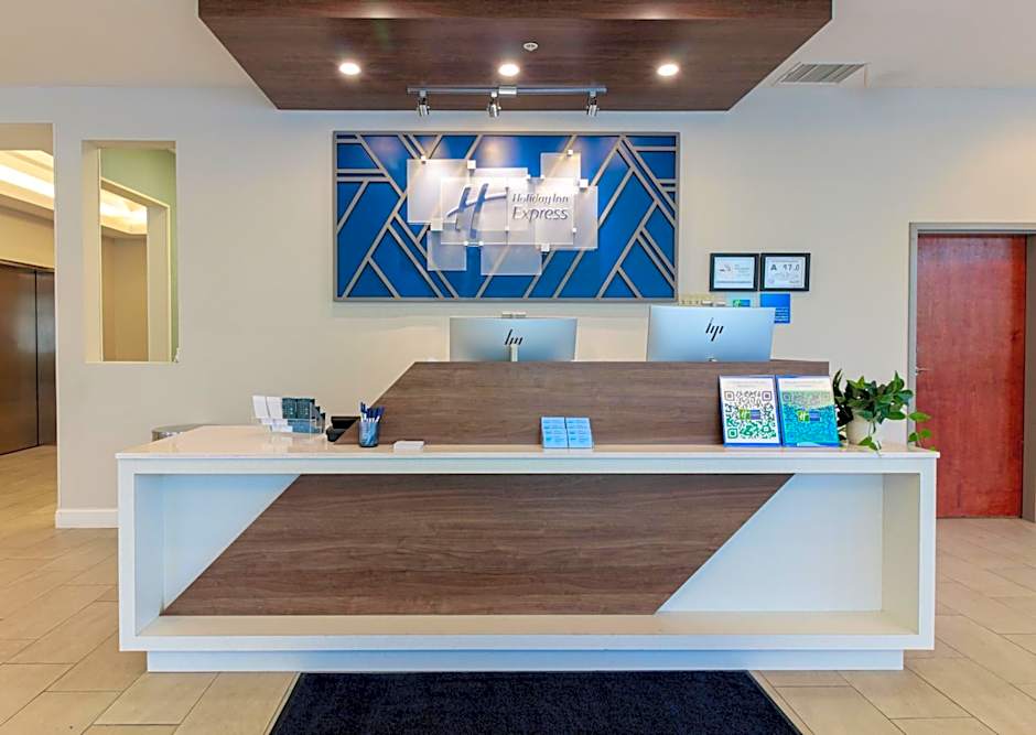 Holiday Inn Express Leland - Wilmington Area By IHG
