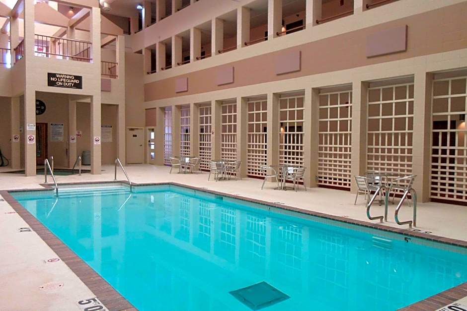 Quality Inn & Suites