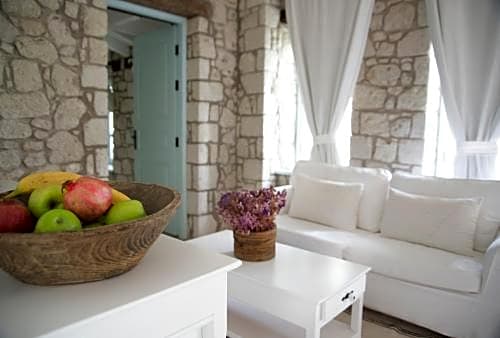 Manastir Alacati Hotel