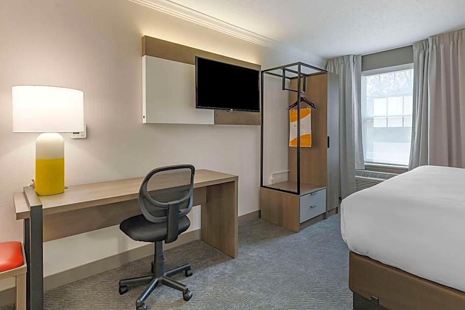 Comfort Inn & Suites