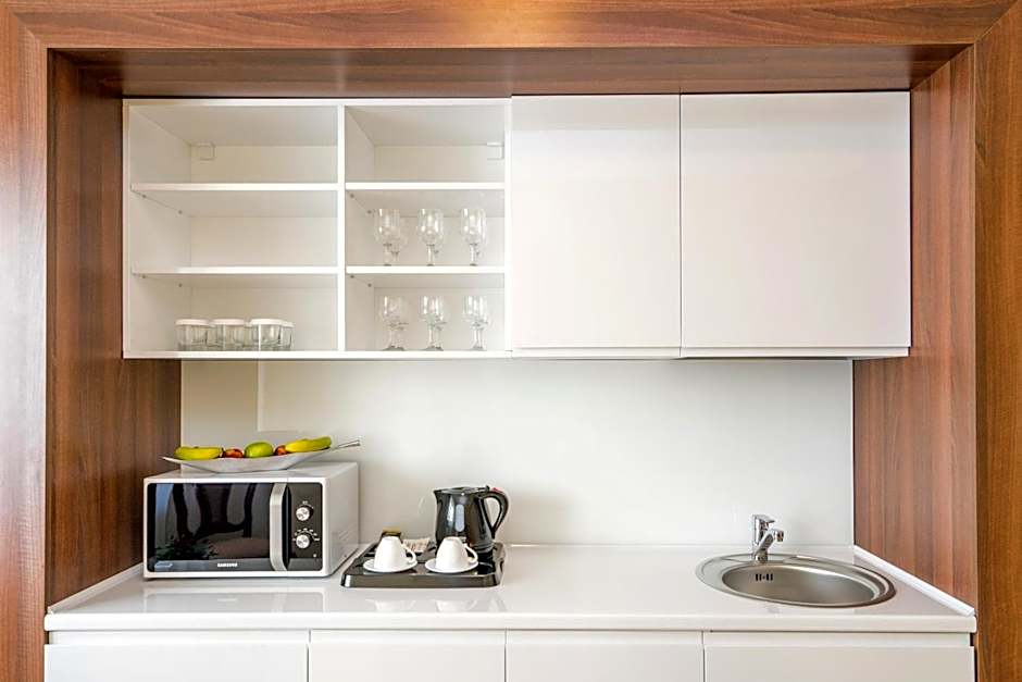 Studio One Accommodation Suites