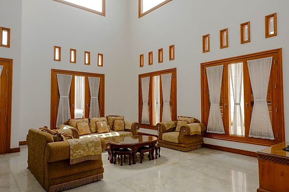 Daffi Family Residence by OYO Rooms – Malang, MO