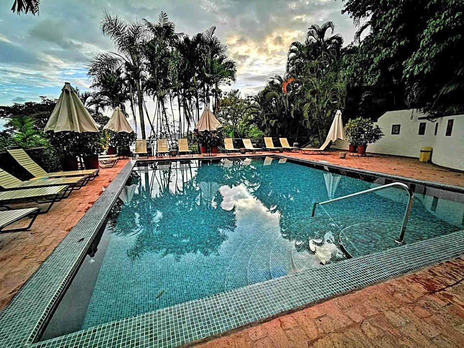 Hotel Costa Verde