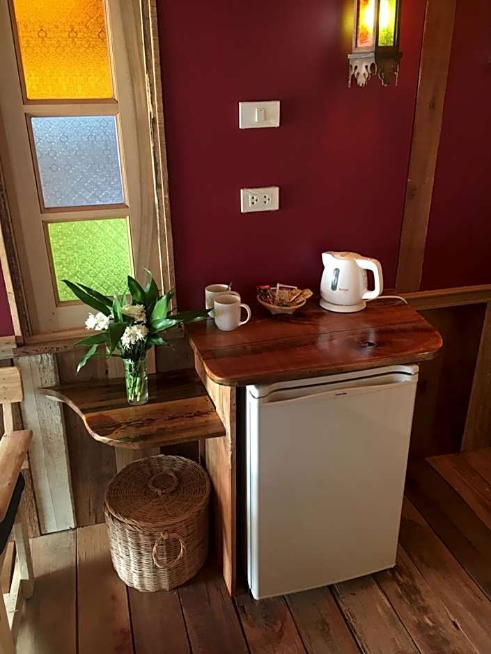 Castaway Beach Bungalows