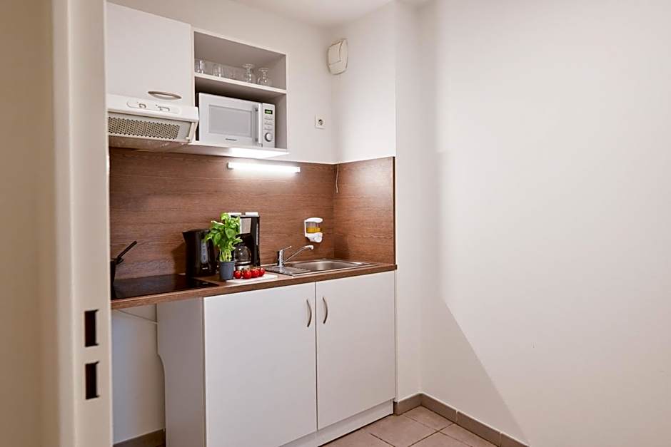 Comfort Aparthotel Versailles, St Cyr l&#x27;Ecole