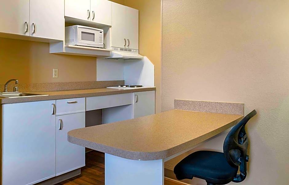 Extended Stay America Suites - Detroit - Madison Heights