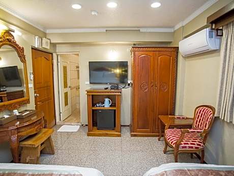 Standard Family Room