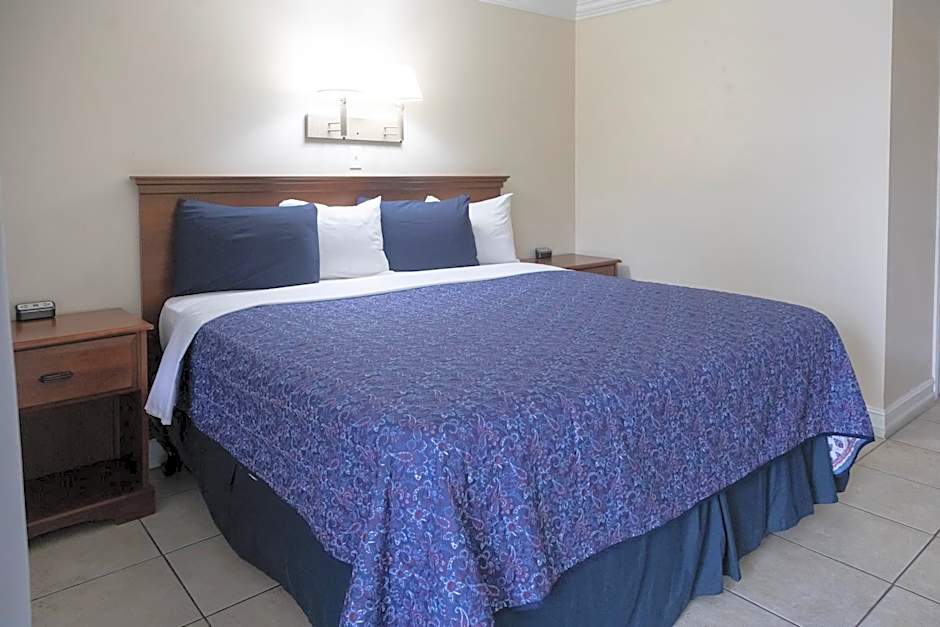 Palm Breeze Hotel