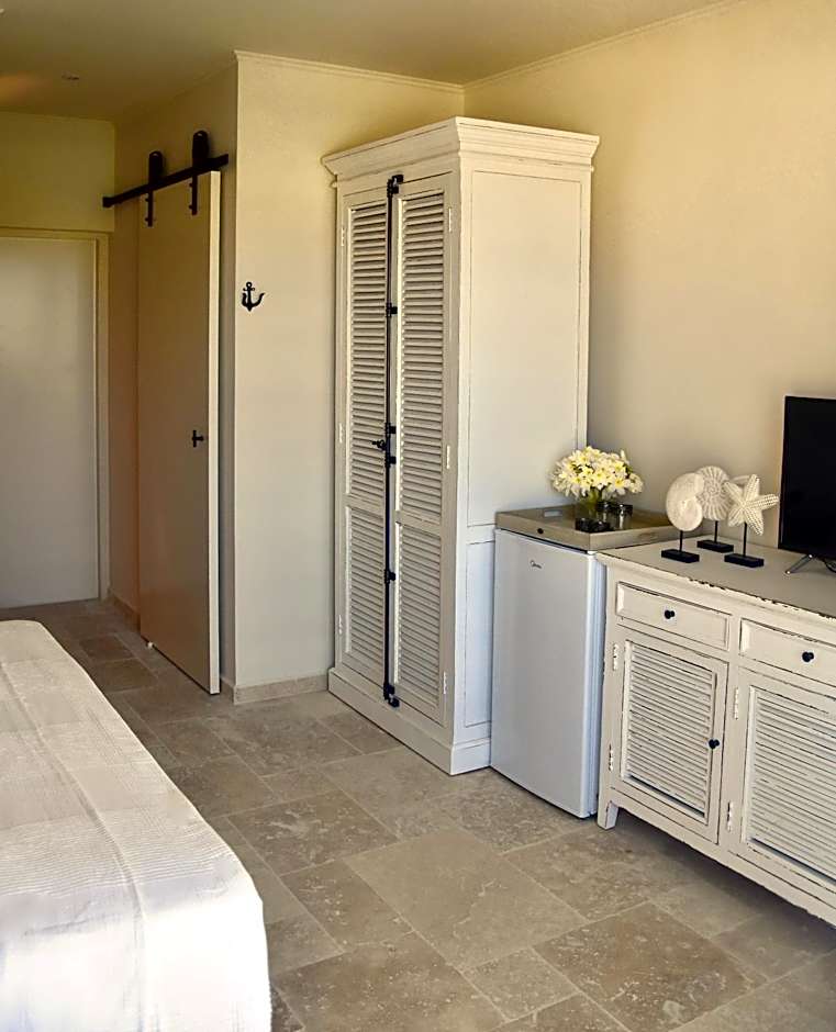 Ocean Breeze Boutique Hotel & Marina