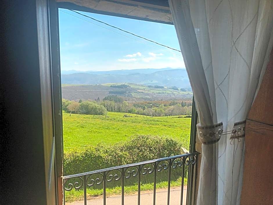 Palacio de Cantiz "Reserva de Ancares"