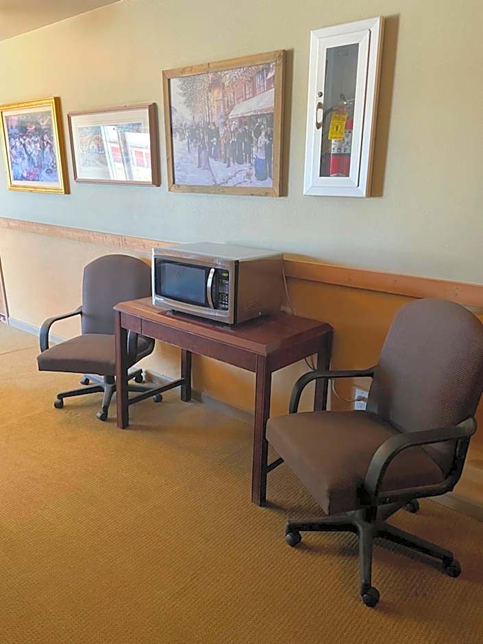 Rawlins Western Lodge