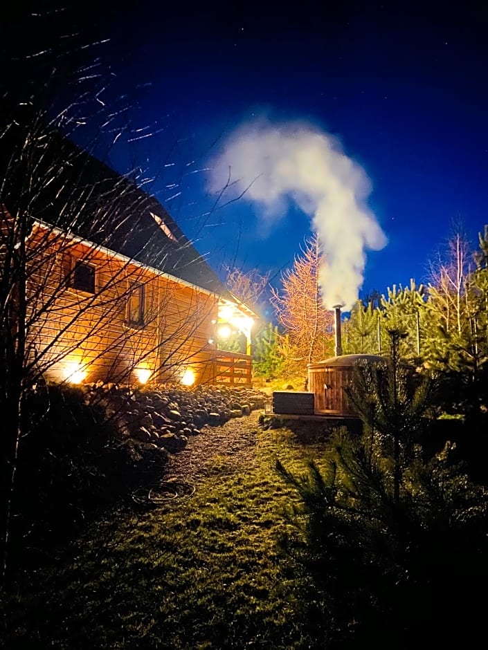 Dolina Bella - ogrzewany domek z balią, sauną i kominkiem w sercu Kaszub