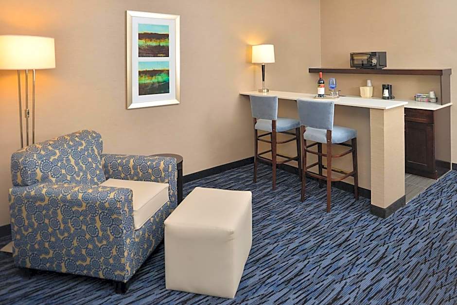 Holiday Inn Express & Suites Peekskill-Lower Hudson Valley By IHG