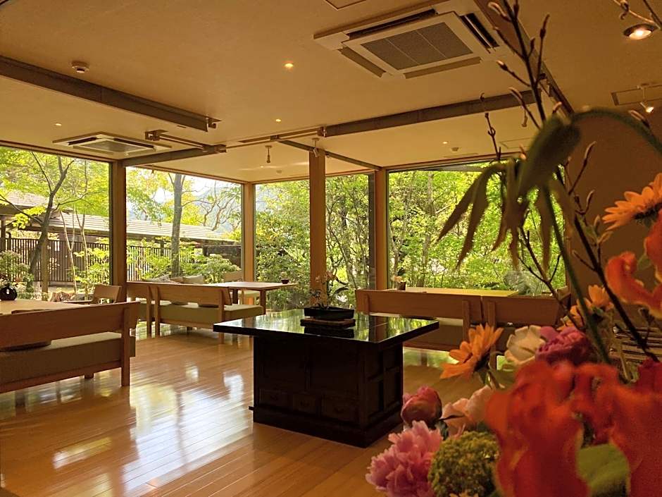 Kaiseki Ryokan Ashikari