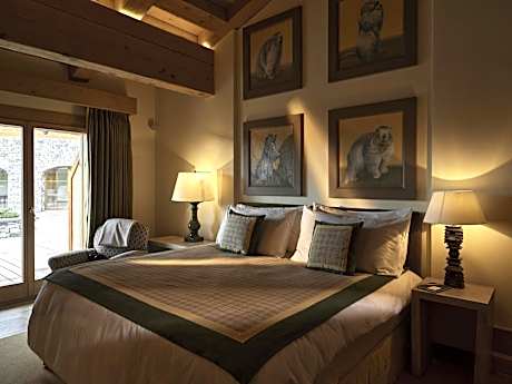 Junior Suite with Mountain View