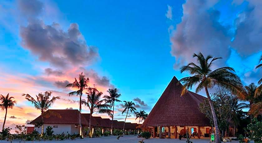 Cinnamon Velifushi Maldives