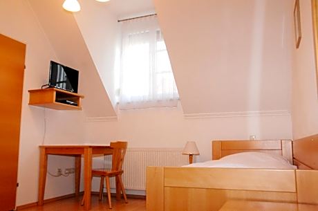 Small Single Room