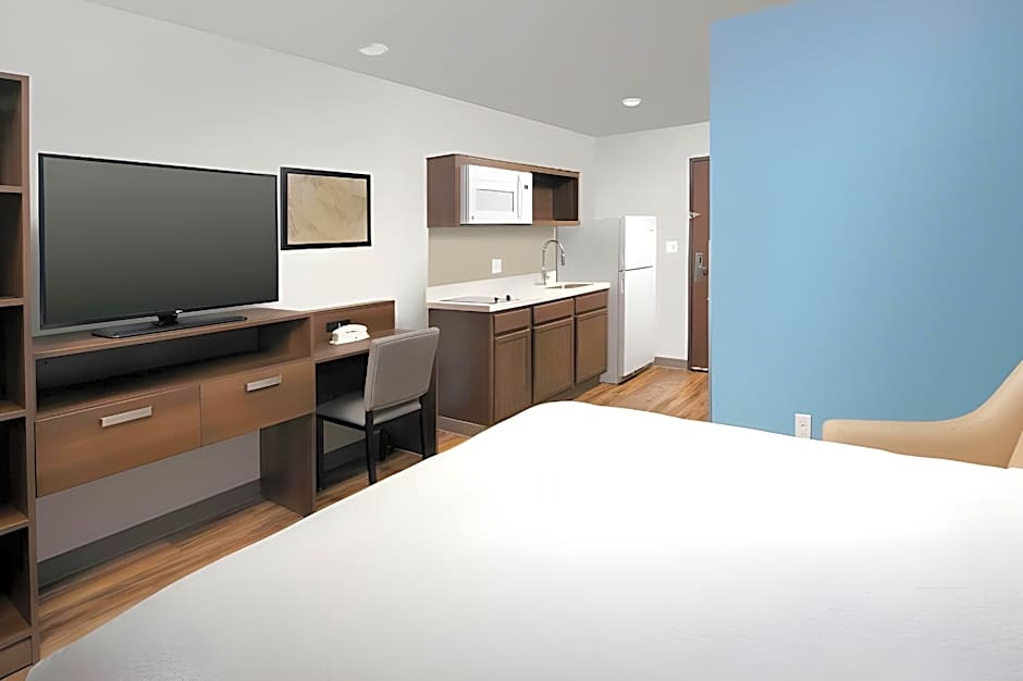 WoodSpring Suites Tampa - USF - Near Busch Gardens
