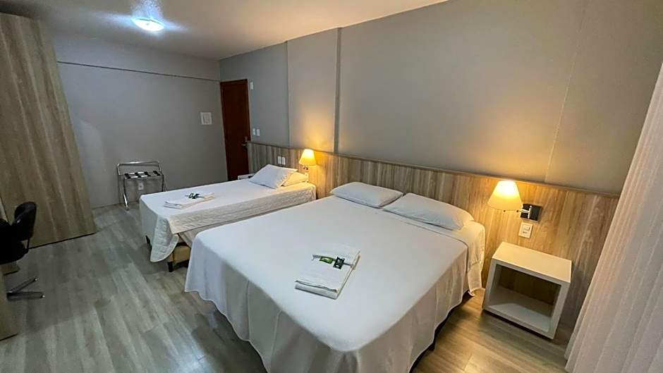 Aquarius Flat Aptos e Suítes