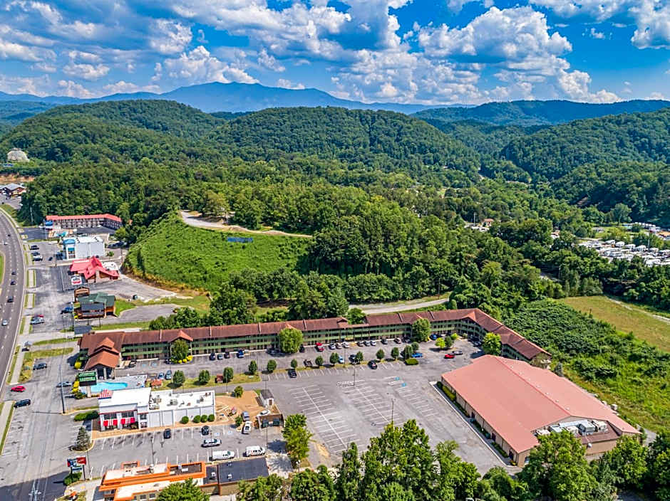 Days Inn By Wyndham Pigeon Forge South