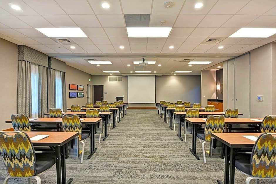 Homewood Suites By Hilton by TechRidge Parmer @ I-35