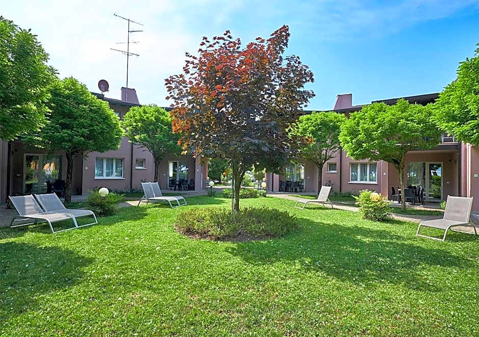 Villaggio Turistico Lugana Marina