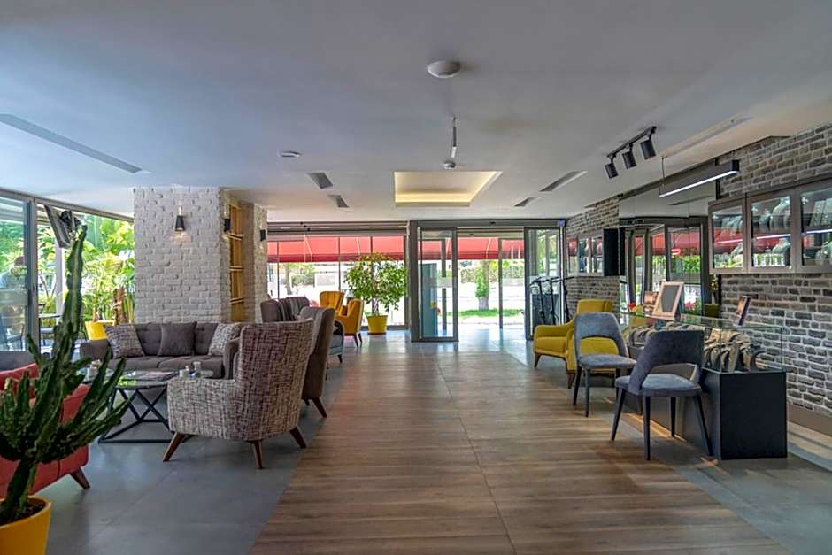 Laren Sea Side Hotel Spa