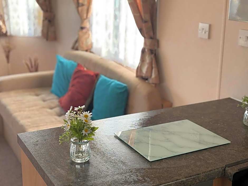 Skegness Butlins 8 Berth Caravan