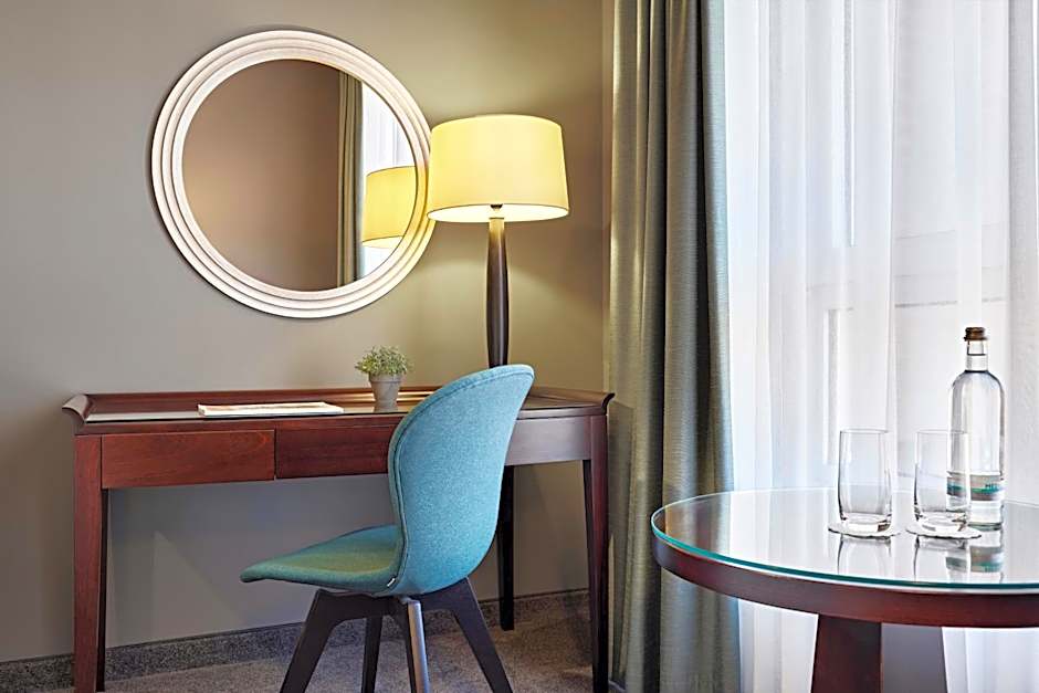Lindner Hotel Cologne City Plaza, part of JdV by Hyatt