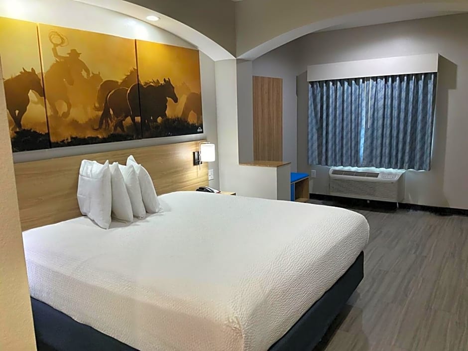 Days Inn by Wyndham Humble/Houston Intercontinental Airport