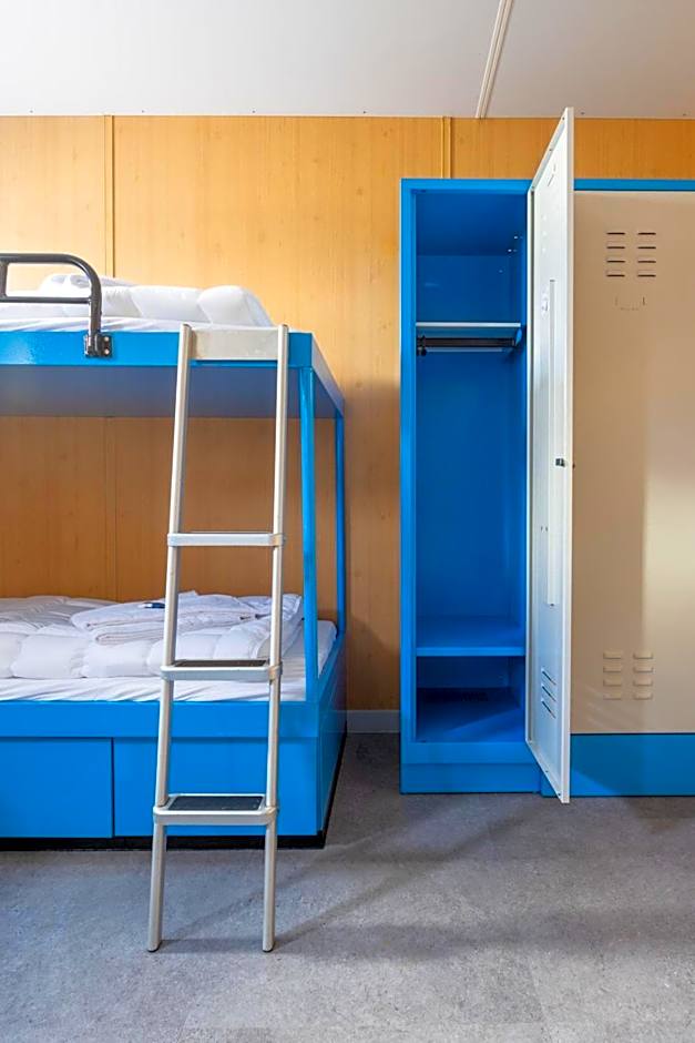 ARCONA - Übernachten auf dem Wasser - direkt am Bontekai