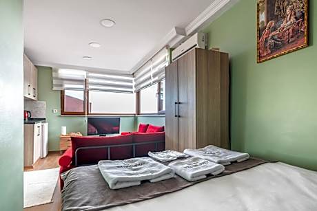 Deluxe Suite with Sea View