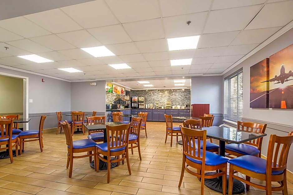 Quality Inn & Suites CVG Airport
