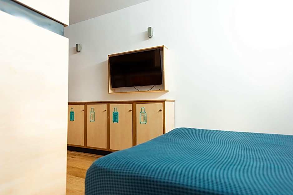 TAKE SURF Hostel Conil