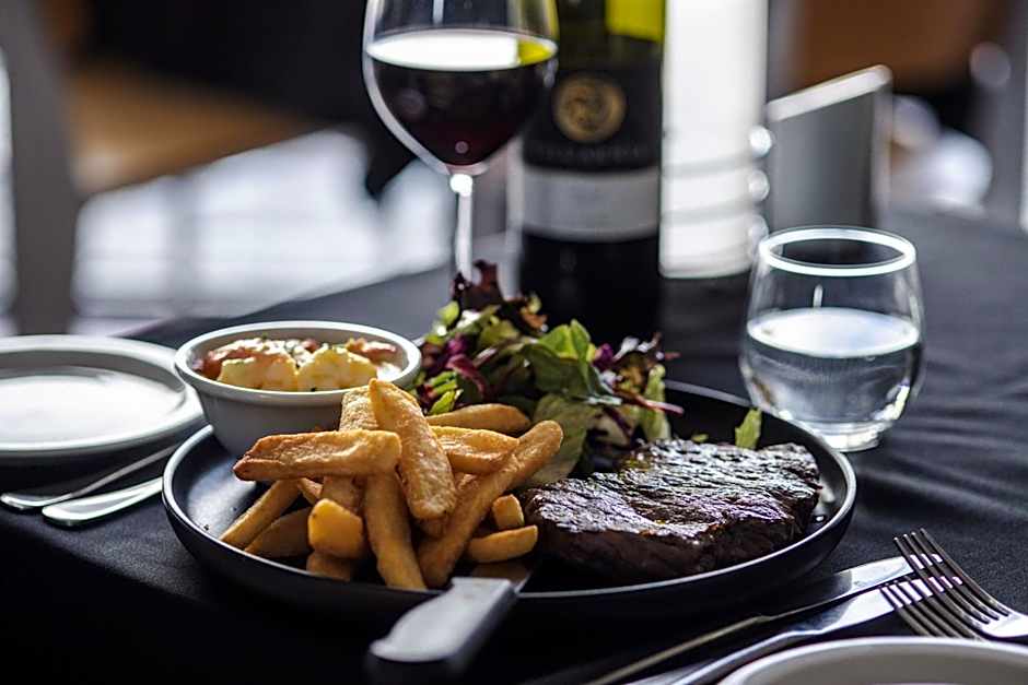 Hospitality Inn Esperance SureStay Collection by Best Western