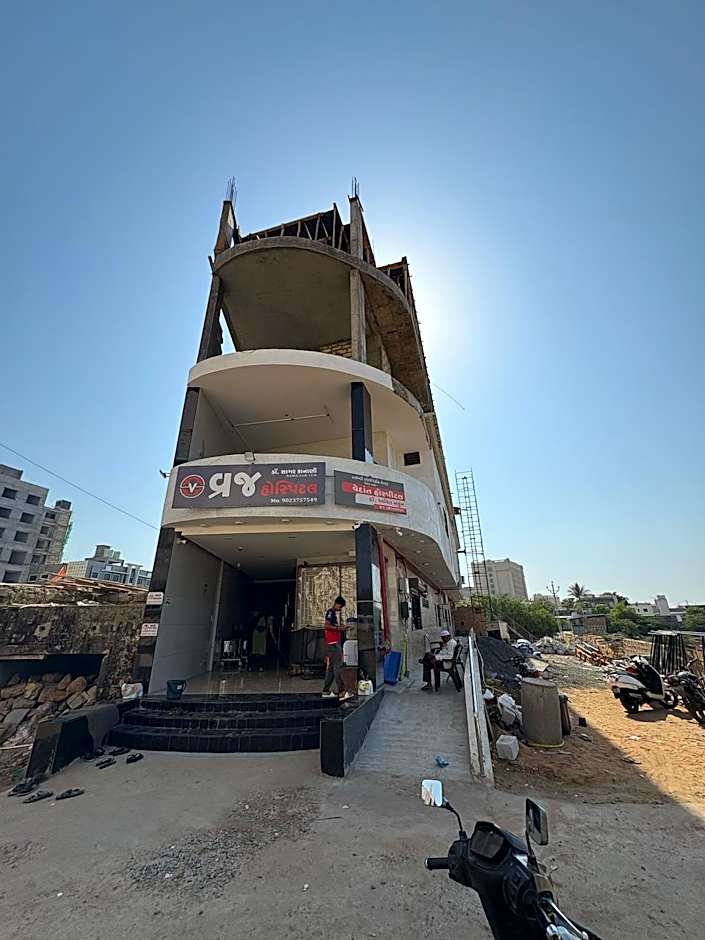 Vrajvashi -Home stay Dwarka