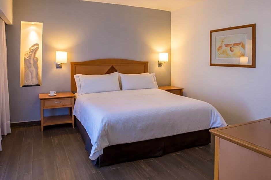 Fiesta Inn Express Chihuahua
