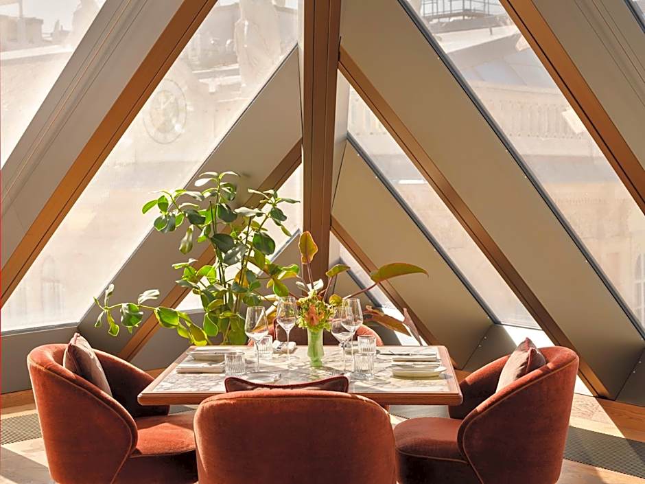 Rosewood Vienna