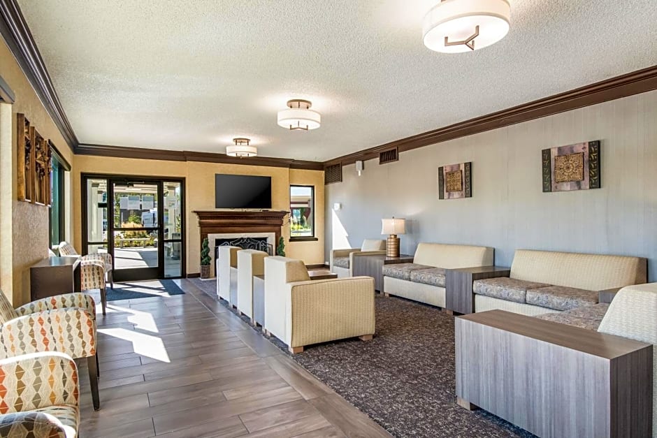 Red Lion Hotel Portland Airport
