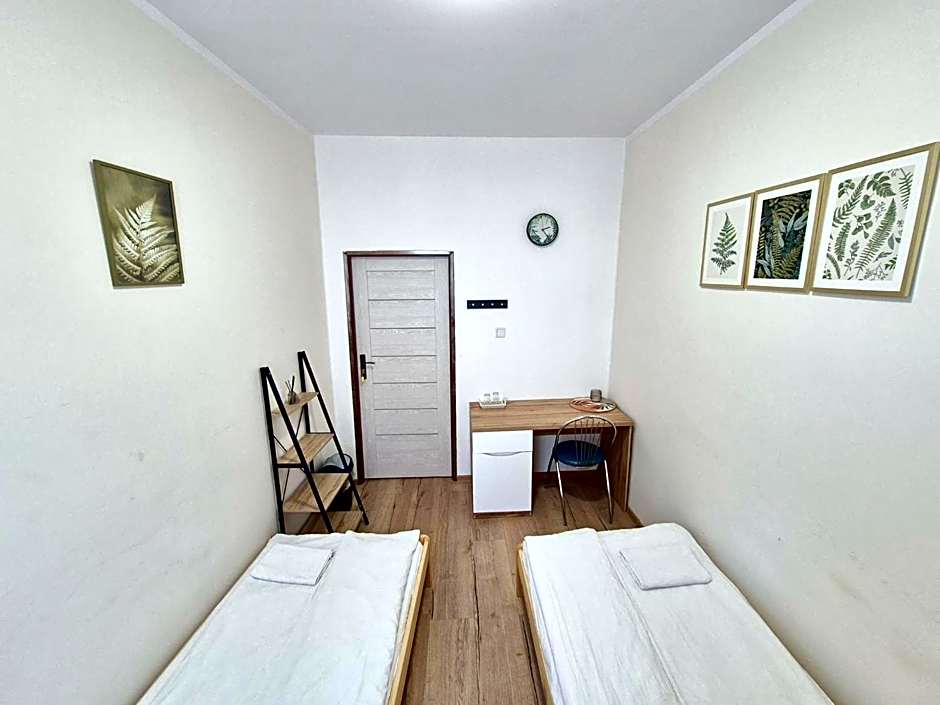 PINI HOSTEL - Przytulne pokoje w centrum Krakowa