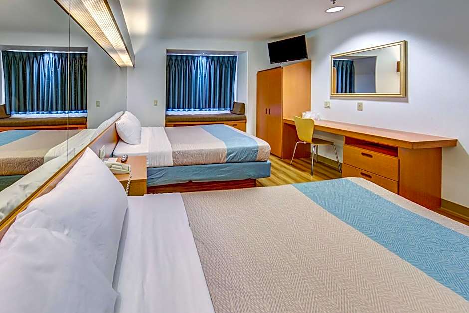 Motel 6-Sutherlin, OR