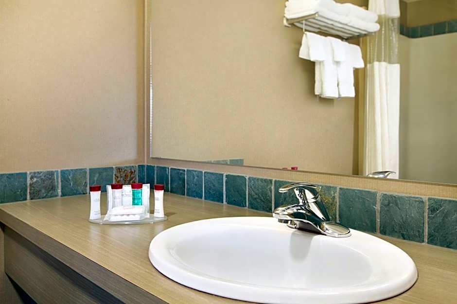 Ramada by Wyndham Nanaimo