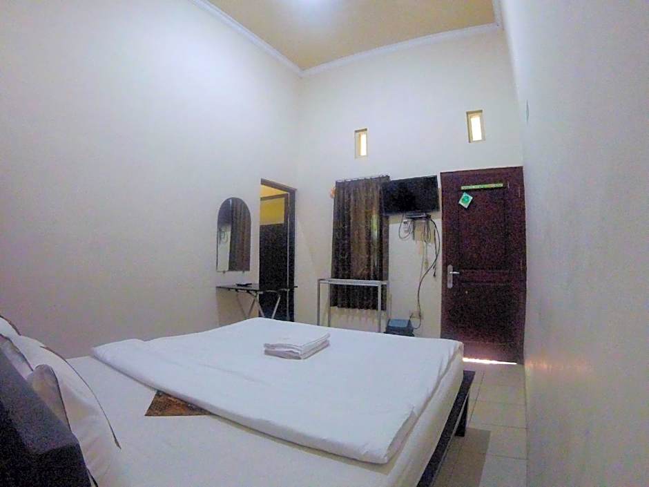Ndalem Katong Guest House Ponorogo